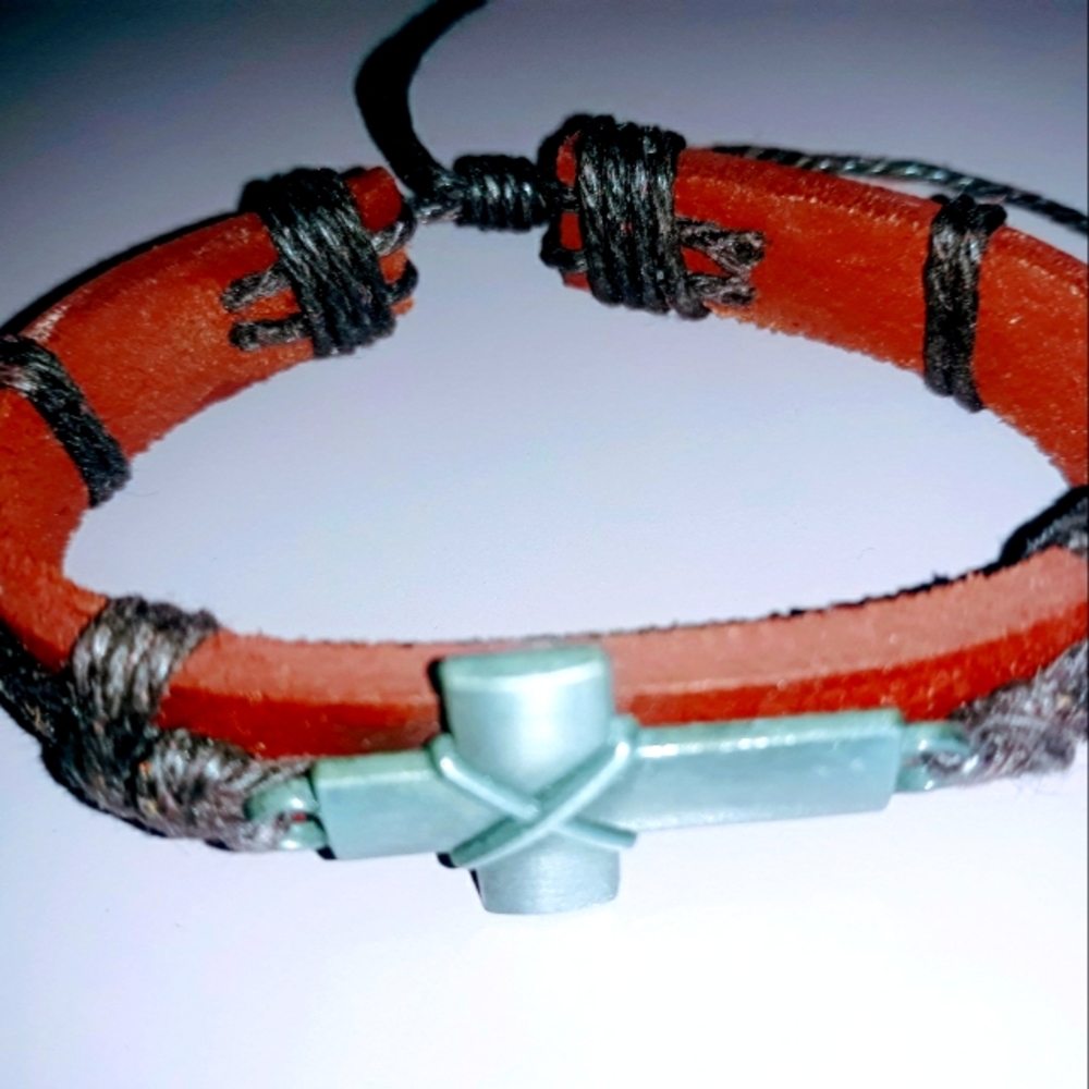 HANDMADE MEN'S FASHIONABLE LEATHER WOVEN  BRACELET WITH SILVER CROSS